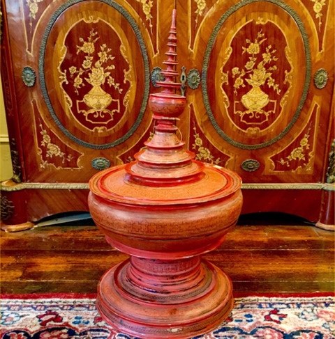 Red and gold antique Burmese stupa shaped lacquer hsun ok offering vessel